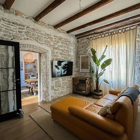 The Bungalow By The Sea In Historic Porec Old City Buitenkant foto